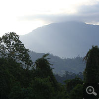 Mount Meratus in der Dämmerung.