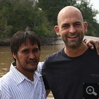 Pak Odom und ich vor der Kaja Island.