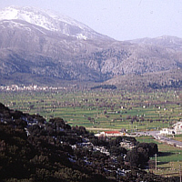 Blick hinunter auf die Lasithi-Hochebene (Kreta).