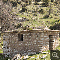 Steinhütte im Norden des Peloponnes.
